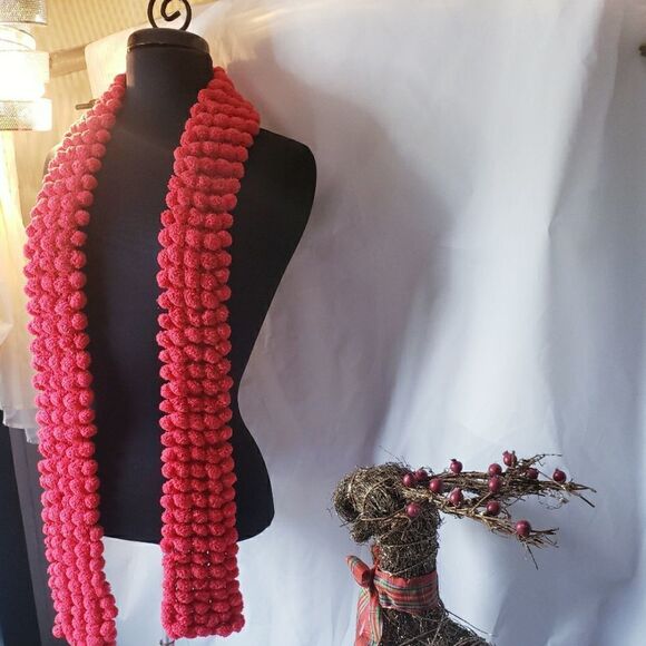 5/$25 Handmade Puffer Scarf - Picture 2 of 3